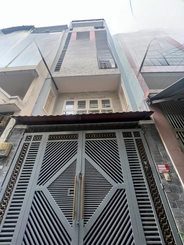 Bán Nhà Lê Văn Sỹ Q3, Nhà 5 Tầng, Còn Mới, Tặng Nội Thất, Nhỉnh 5 Tỷ.