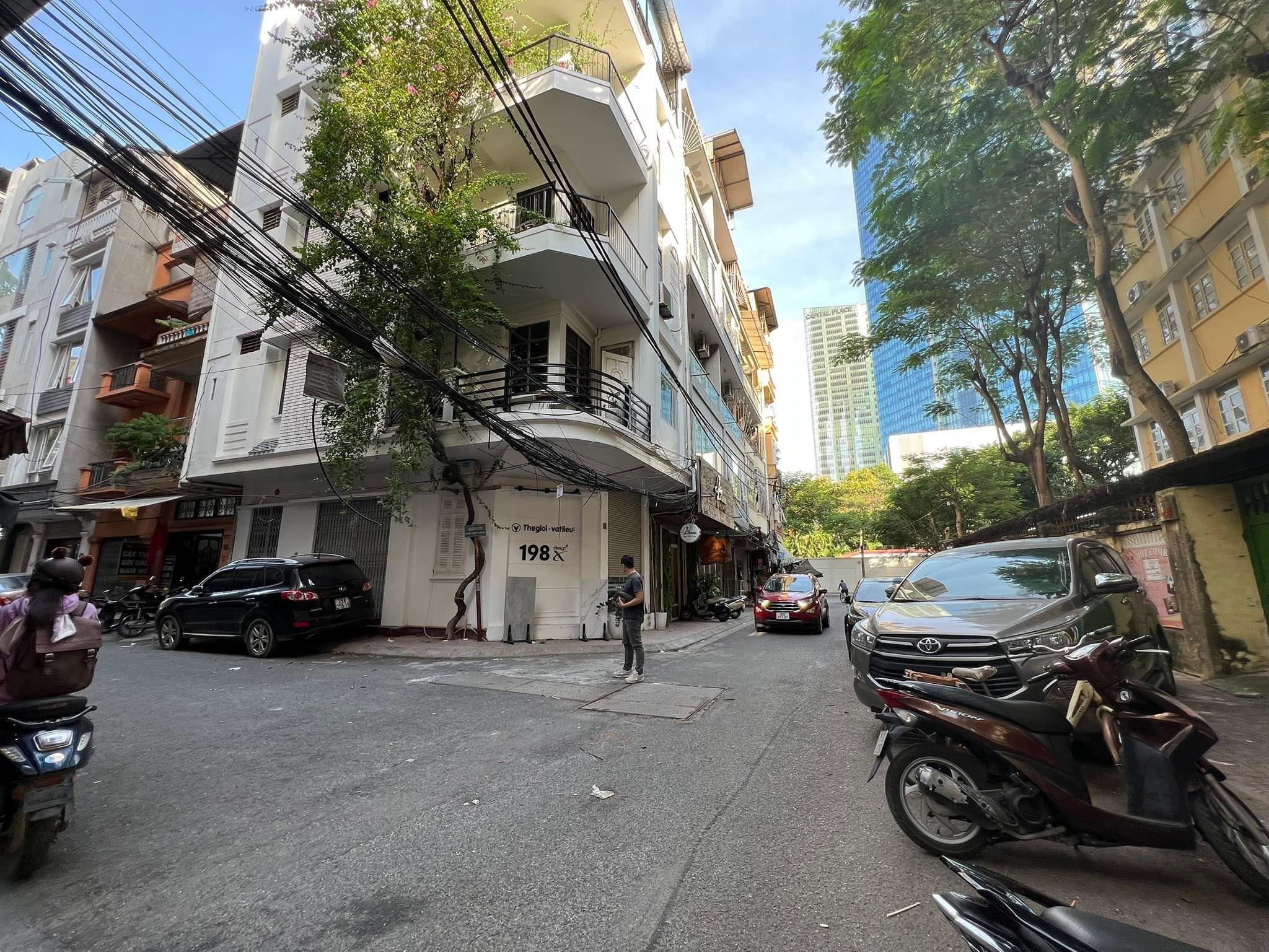 Siêu Phẩm Hoàn KiếmVừa Ở Vừa Kinh Doanh60m2 6 Tầng Thang MáyOto Đỗ CửaNhà Đẹp Ở Luôn17 Tỷ.