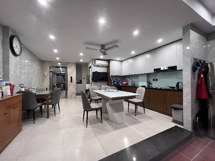 Phố Đào Tấn 12 tỷ nhà đẹp 55m2, 6T thang máy, MT5.1m hiếm Ba Đình gần Hồ Tây