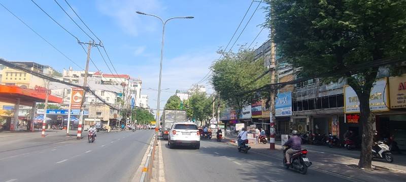 Nhà 2 tầng Mặt tiền kinh doanh Lý Thường Kiệt, đối diện chợ Tân Bình