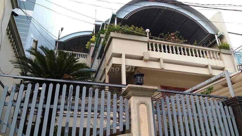 Biệt thự MT giáp chợ Tân Bình, 10x25m, 8 phòng, KD tự do