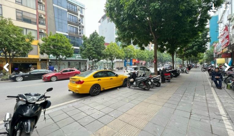 Bán nhà mặt phố Khúc Thừa Dụ, Cầu Giấy, cấp 4 tiện xây mới, 5.8m mặt tiền. LH: 0906299843