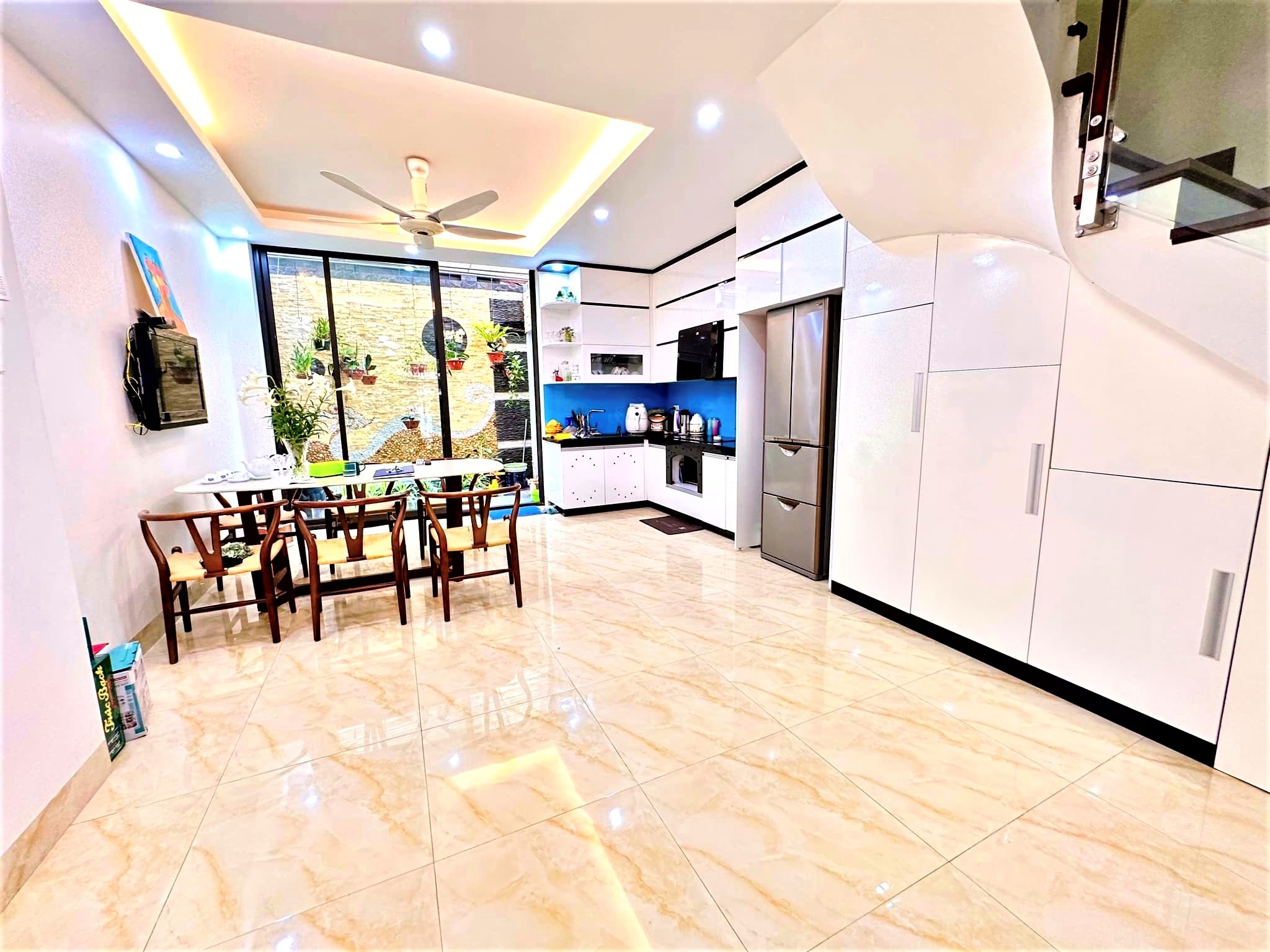 OMELI! Bán nhà LÔ GÓC- Ô TÔ - K.DOANH- Phan Đình Giót - Hà Đông 7.9 tỷ