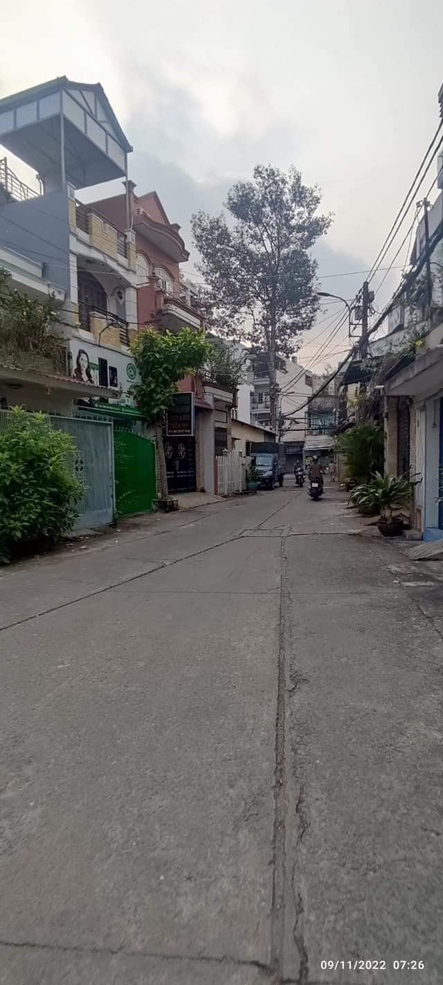 Bán nhà quận 11, đường Tôn Thất Hiệp, phường 13, 25m2, 3 tầng, hẻm 4m, 3.8 tỷ