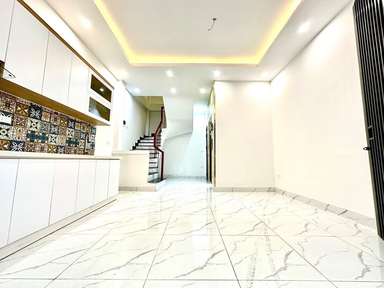 BẮC TỪ LIÊM – THANG MÁY – 6 TẦNG HIỆN ĐẠI – 4,35 TỶ 0385752756