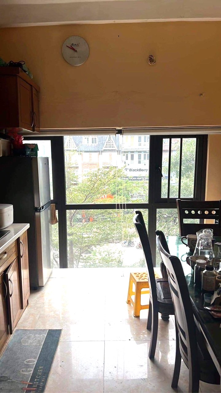 Mặt phố giá rẻ hơn ngõ, đang cho thuê kinh doanh siêu dòng tiền Cầu Giấy 24 tỷ