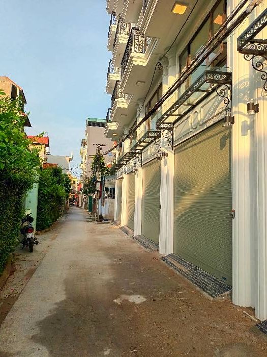 Liền kề Thạch Bàn, 60m x 6 tầng, gara ôtô, thang máy, tặng nội thất