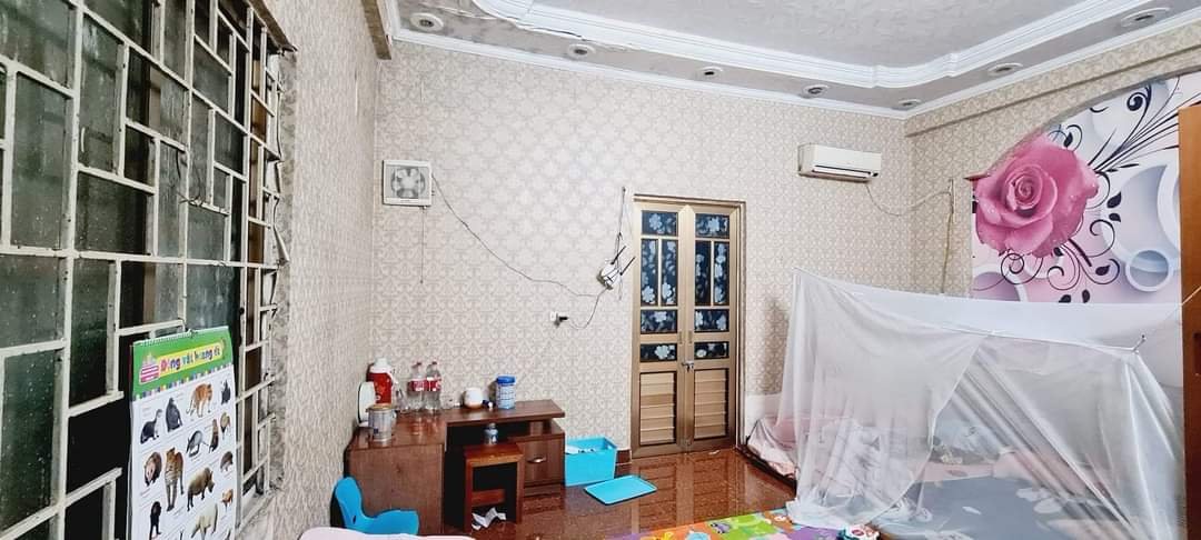 Bán Nhà La Thành, Đống Đa, Ô Tô, Kinh Doanh, DT; 52M2, MT; 4,6M, Giá 10,78 Tỷ.