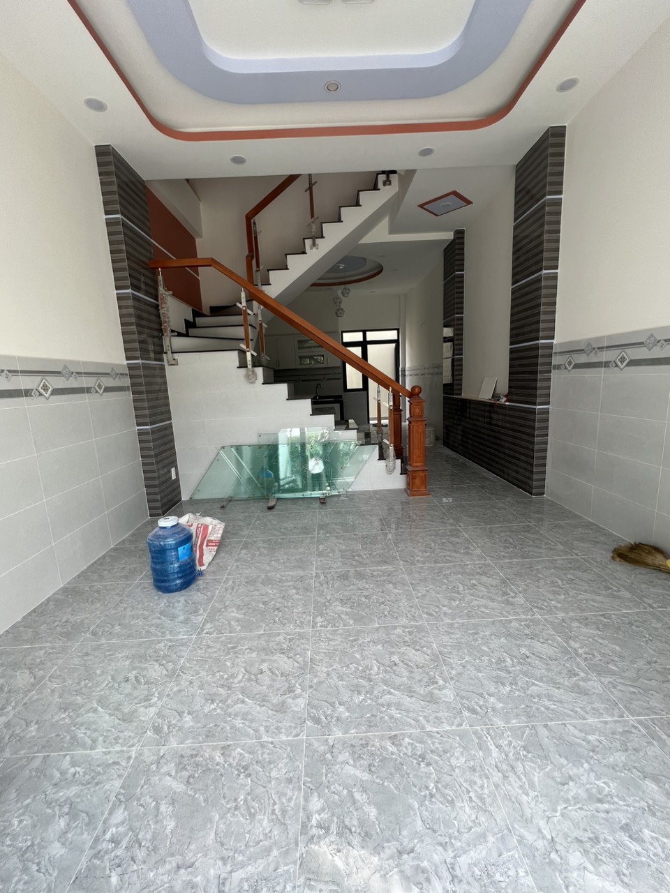 Bán Nhà mới(vào ở ngay) HXH sát Nguyễn Thị Tú, 54m2, 3 tầng, nhỉnh 4 tỷ.