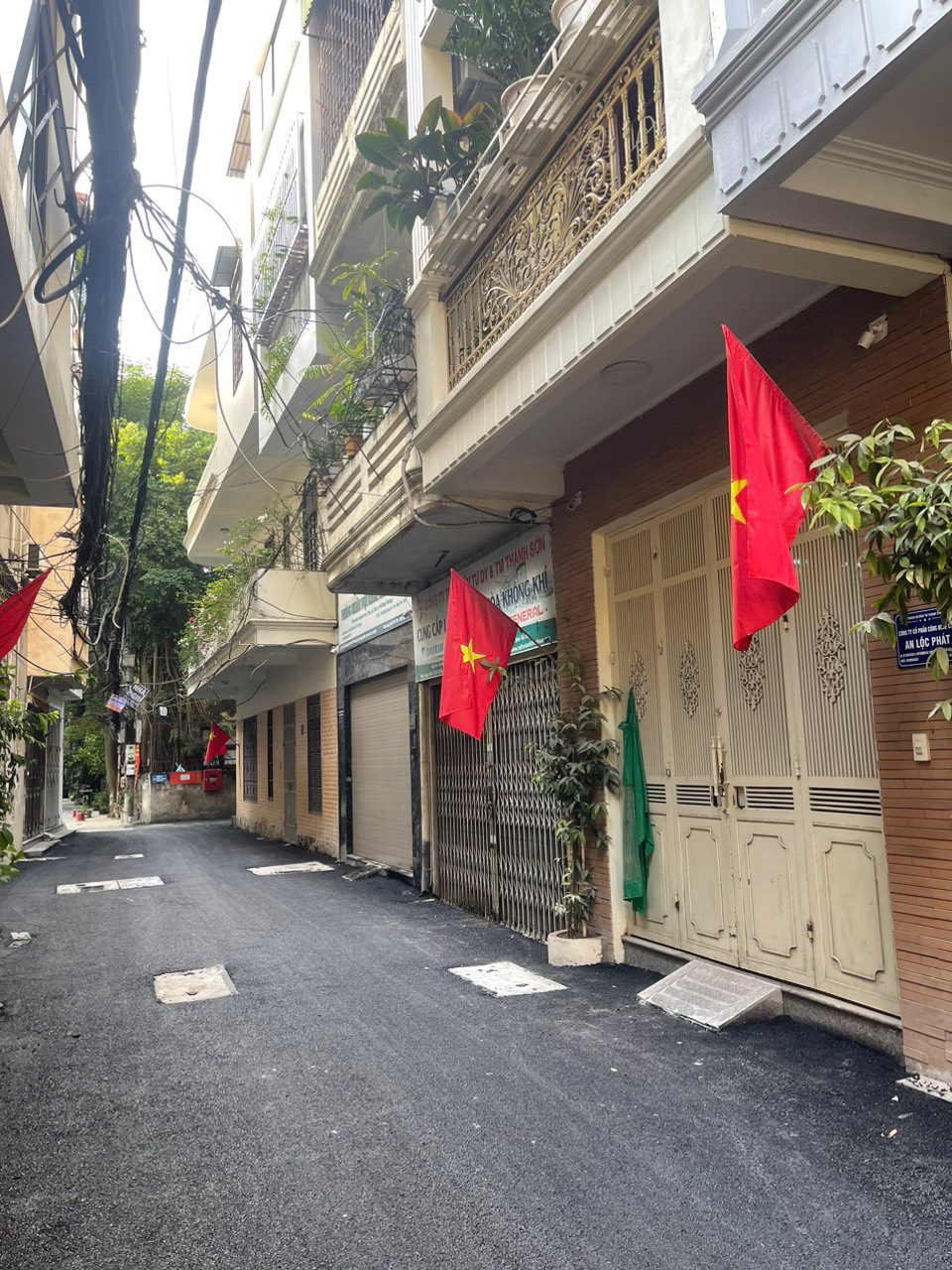 A LÔ ! CẦN BÁN GẤP NHÀ RIÊNG KHƯƠNG HẠ, KHƯƠNG ĐÌNH PHÂN LÔ BỘ CÔNG AN NGÕ THÔNG Ô TÔ TRÁNH 2 THOÁNG Ở SƯỚNG 48/52