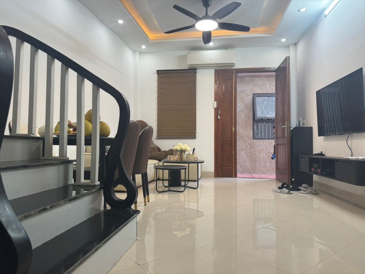 Bán NHANH trước TẾT LK 5 tầng Việt Hưng, full nội thất, ô tô cách 30m, DT 32m, giá hơn 3tỷ