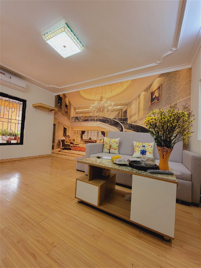 CỰC CHẤT với Tập Thể Quỳnh Mai, thoáng trước sau, nội thất xin, ô tô, sổ riêng 73m 2 ngủ. DO MUA NHÀ MỚI TO HƠN NÊN