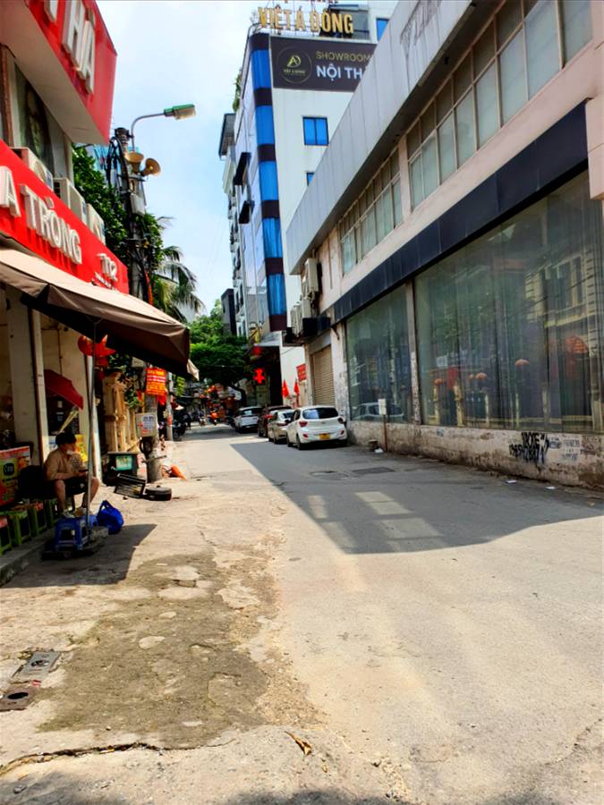 Bán Nhà Phố Trần Duy Hưng Quận Cầu Giấy. 83m Xây 4 Tầng Mặt Tiền 4,5m Nhỉnh 18 Tỷ. Cam Kết Ảnh Thật Mô Tả Chính Xác.