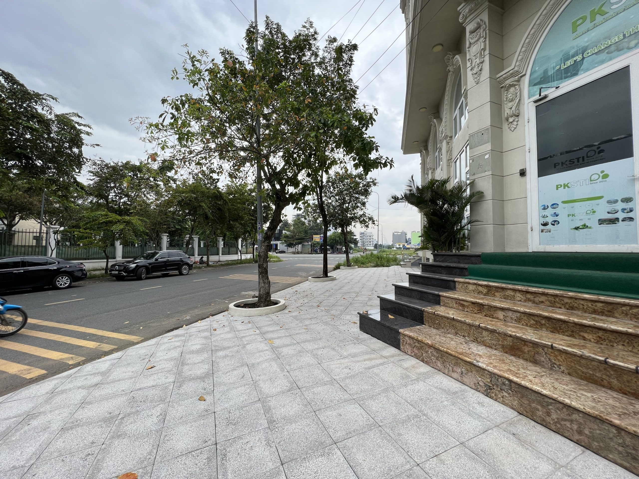 TOÀ NHÀ GÓC 2 MT ĐẶNG NHƯ MAI - TRƯƠNG VĂN BANG, QUẬN 2