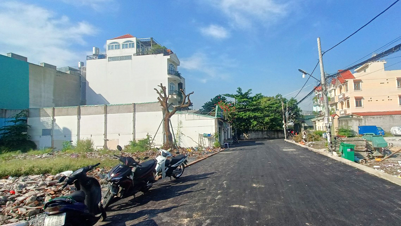 Bán 3 lô đất, DT: 5 x 21, full thổ, giá 5.9 tỷ. đường 6 mét sát quốc lộ 13 củ, Hiệp Bình Phước, Thủ Đức.