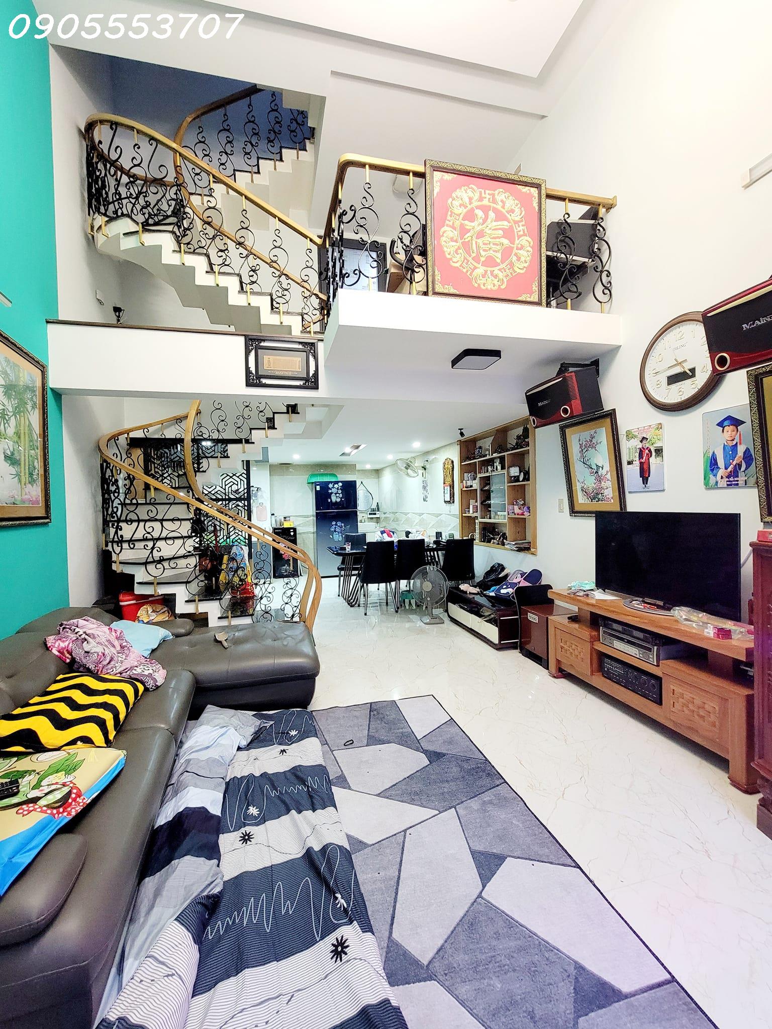 Nhà 3 tầng tuyệt đẹp - ĐIỆN BIÊN PHỦ, Đà Nẵng gần hầm chui - Giá chỉ 2,xx tỷ