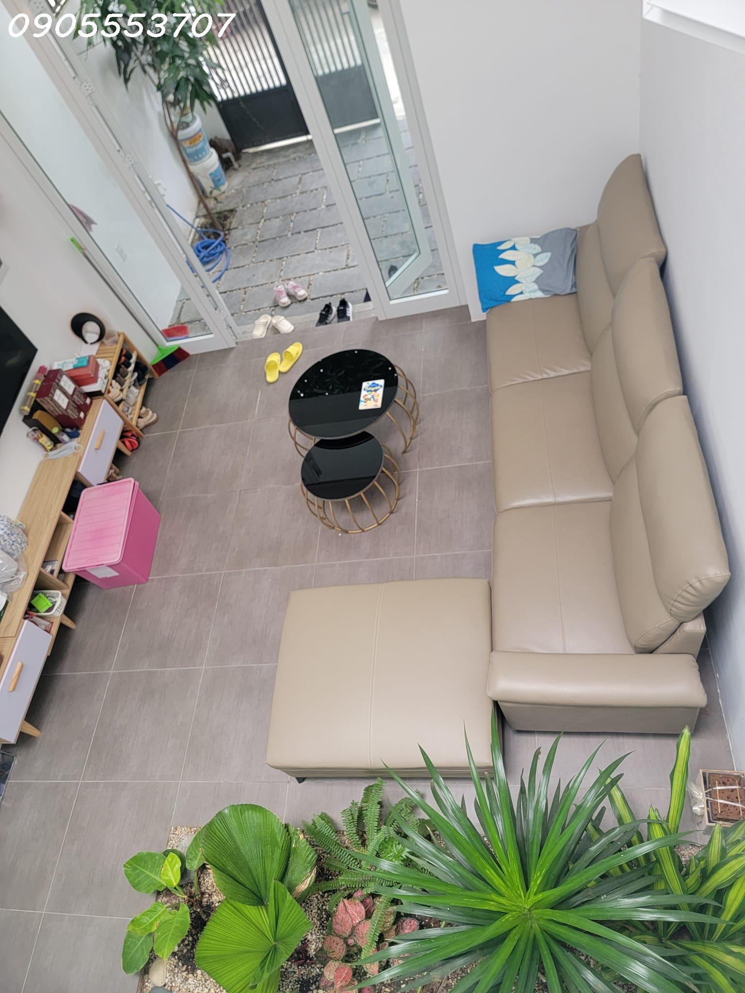 Gấp bán nhà 2 tầng đẹp như Villa ngay biển Mỹ Khê, 3 phòng ngủ- Ô tô vào nhà - Giá chỉ hơn 4 tỷ