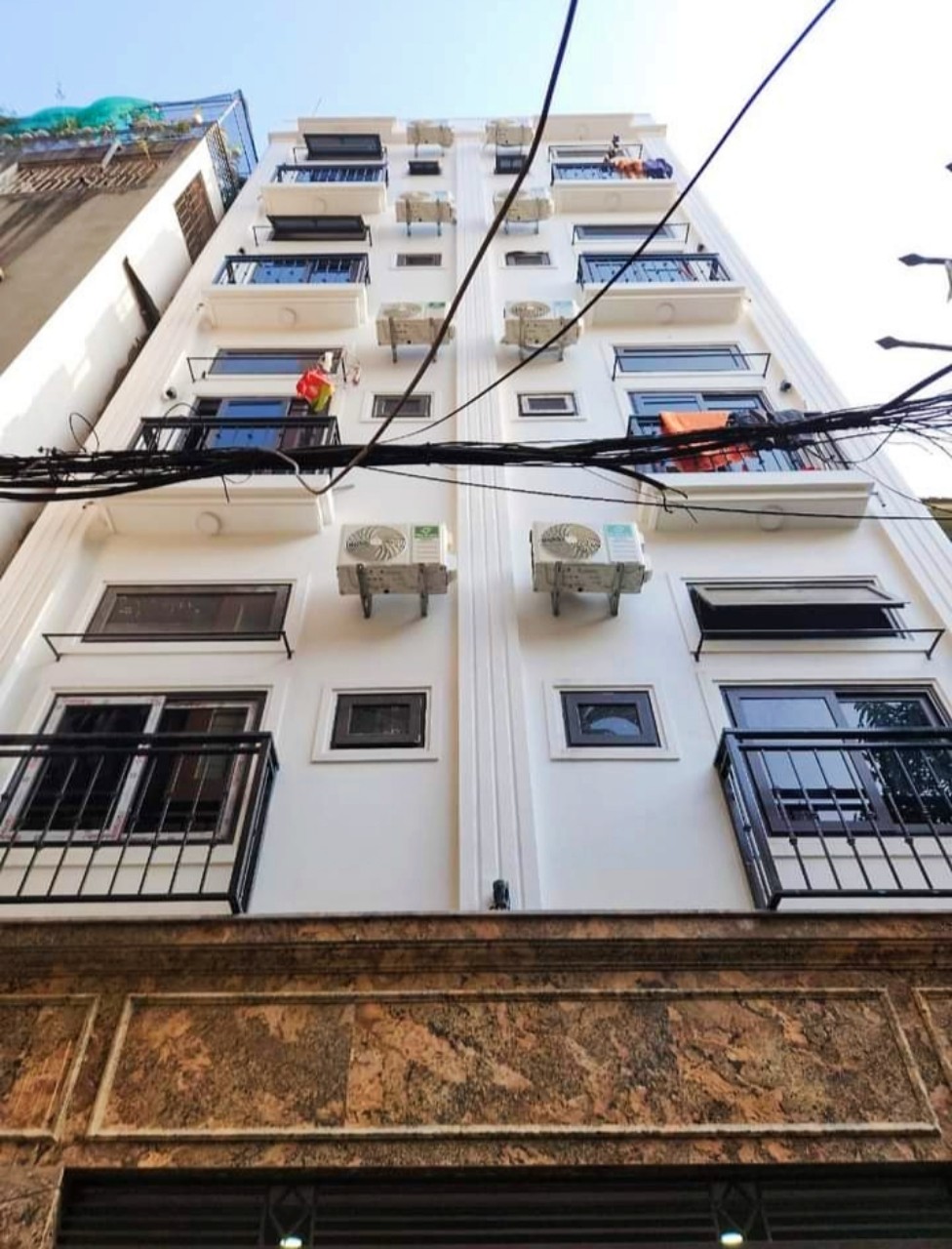 Bán toà nhà cho thuê Xuân Thủy 90m*6T giá 15.5 tỷ, dòng tiền 100tr/tháng