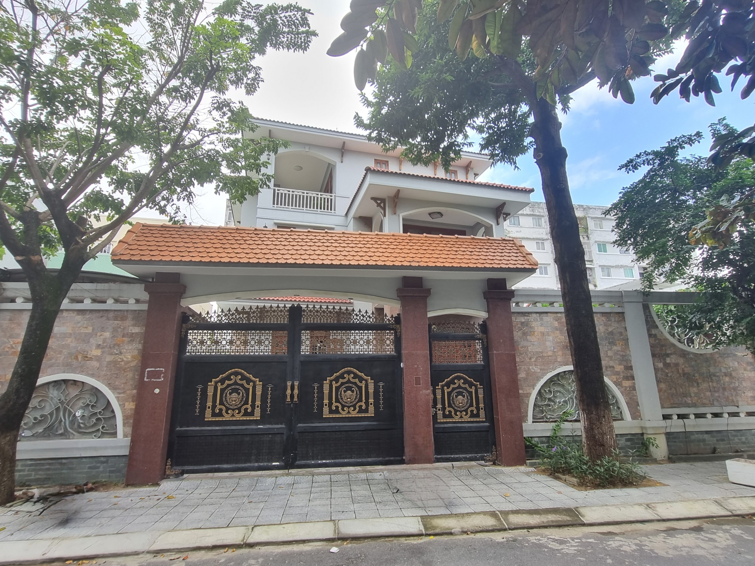 Bán Biệt Thự Quận Hải Châu Đà Nẵng Diện Tích 500m2 3 Tầng 10PN Giá Chỉ 45 Tỷ