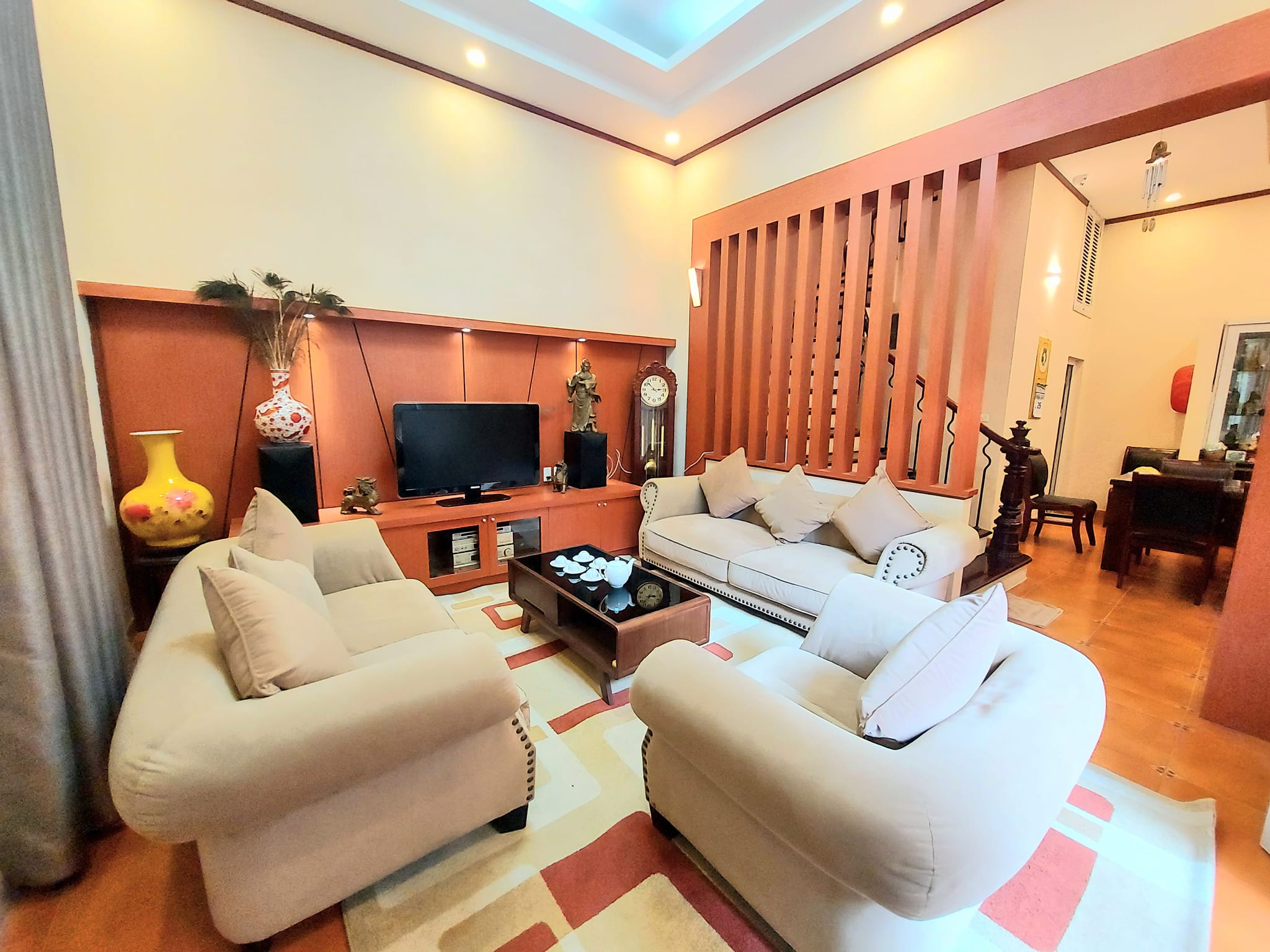 CẦU GIẤY - BIỆT THỰ MINI 75m2, 4,5 tầng, mt 8,8m, chỉ 11,5 tỷ - tuyệt sướng