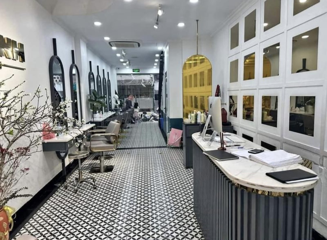 Bán tòa nhà mặt ngõ chợ, Đống Đa, kinh doanh sầm uất, 72m2, 18 tỷ, LH Ms Linh 0886288810