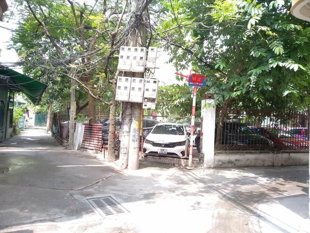 BÁN NHÀ HOÀNG NHƯ TIẾP BỒ ĐỀ LONG BIÊN 40M 4T TỶ LÔ GÓC.