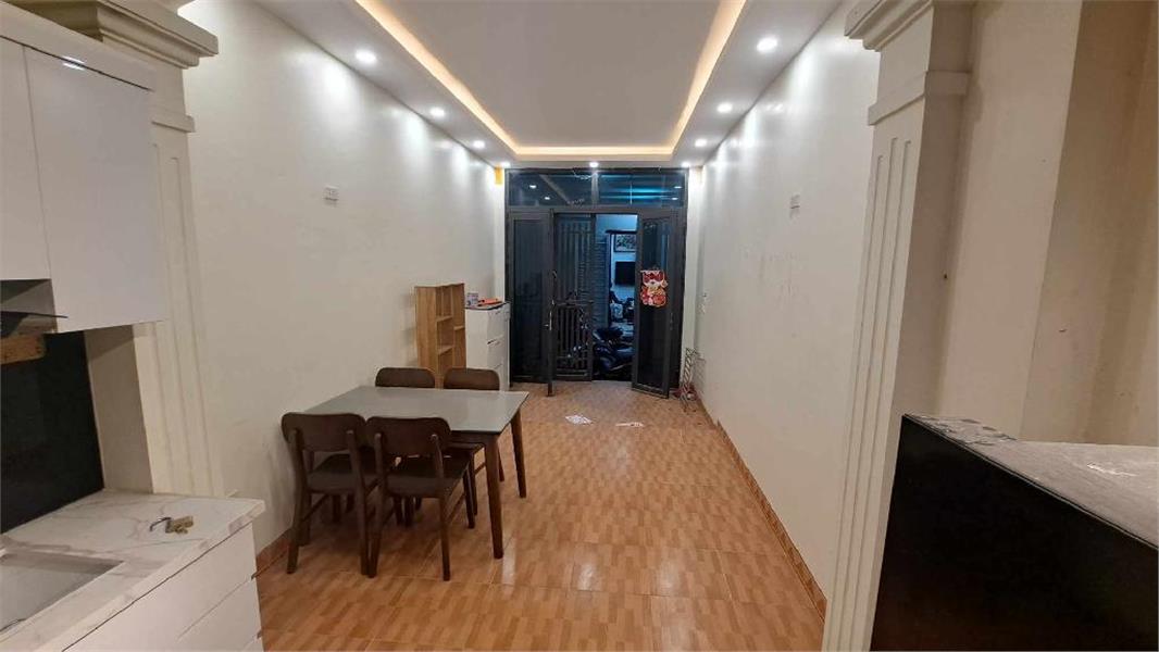 CỰC SỐC NHÀ NGỌC LÂM 34M - 4T - 3,95 TỶ – MẶT NGÕ Ô TÔ