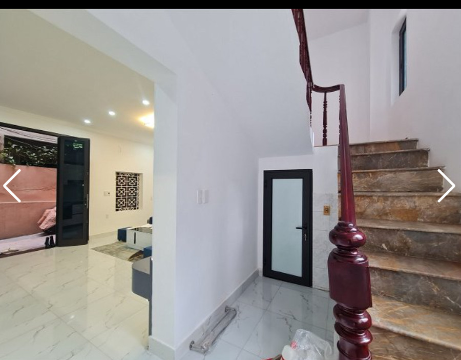 Hiếm! Bán nhà phố Thái Thịnh 28m 3 tầng 4.3 tỷ.đi ra đường lớn 50m.