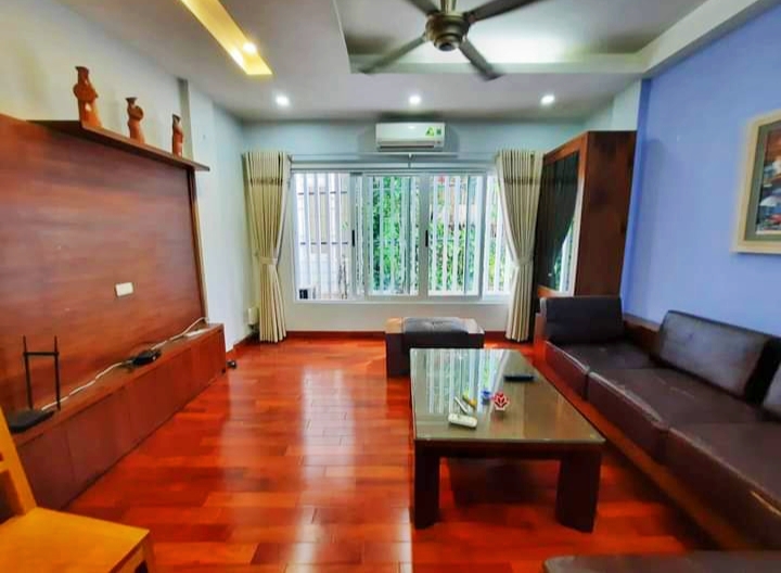 Nhà Cầu Giấy 48m*5t, lô góc, mặt ngõ, ô tô tránh, kinh doanh sầm uất