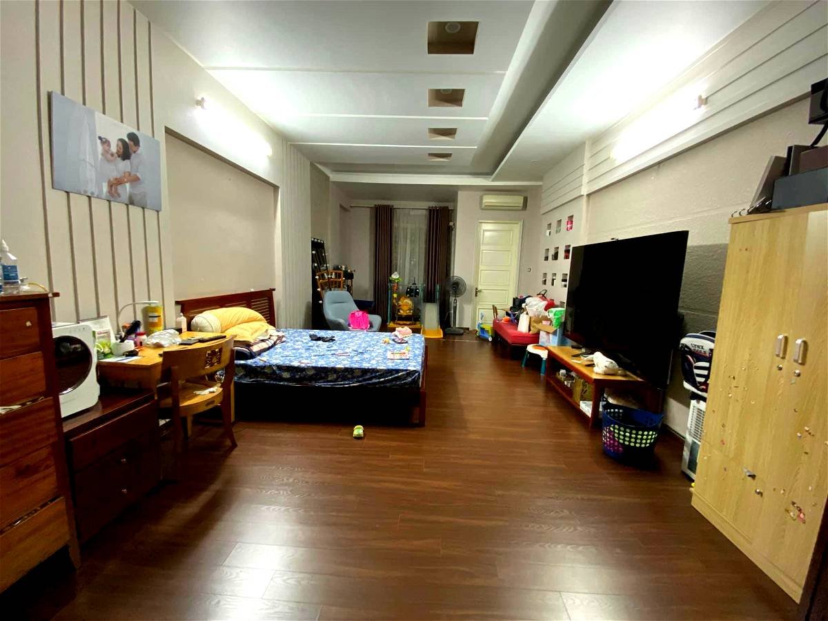 Bán Nhà Mặt Phố Dương Quảng Hàm Quận Cầu Giấy. 100m Xây 6 Tầng Nhỉnh 20 Tỷ. Cam Kết Ảnh Thật Mô Tả Chính Xác. Chủ Thiện