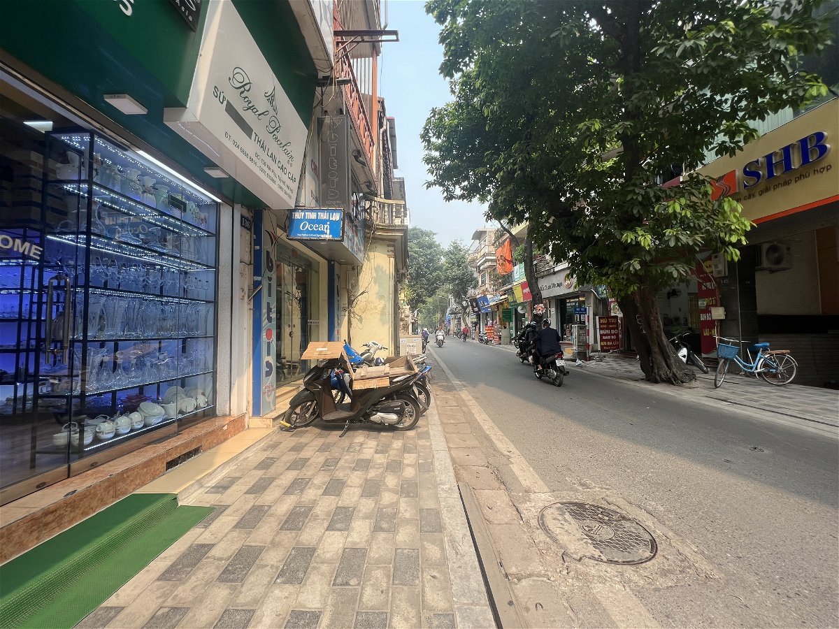 Bán Đất Tặng Nhà Mặt Phố Yên Phụ Quận Tây Hồ. 57m Nhỉnh 15 Tỷ. Cam Kết Ảnh Thật Mô Tả Chính Xác. Chủ Muốn Thanh Khoản