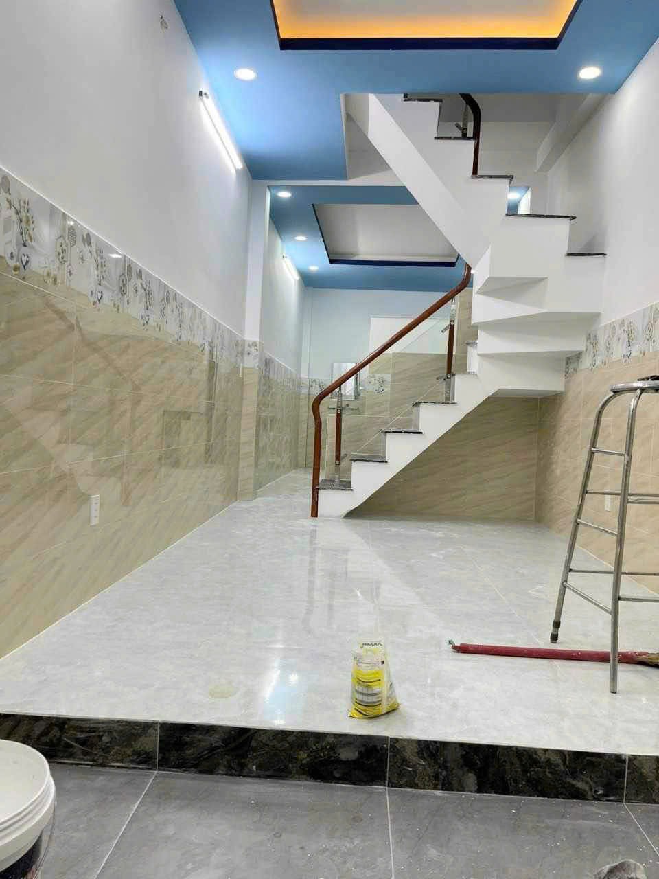 Chủ kẹt tiền bán gấp giảm mạnh 300 Triệu 2.4 TỶ CÒN 2.1 TỶ NHÀ NHỎ XINH - CÁCH VÀI CĂN RA MẶT TIỀN ĐƯỜNG - KHU BÀN CỜ