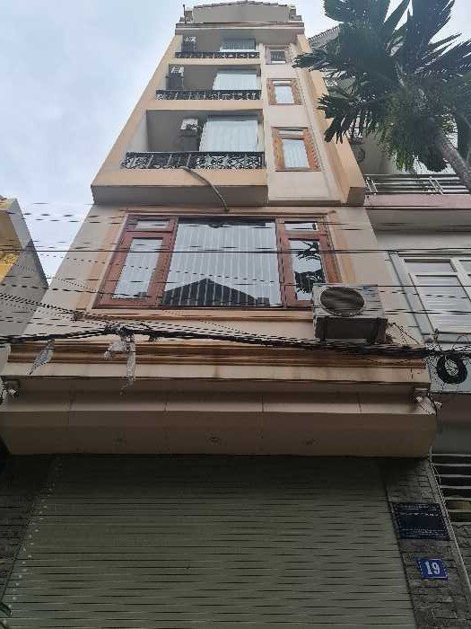 HIẾM PHỐ HOÀNG CẦU 37m 5T MT4m Ô TÔ ĐỖ CỔNG