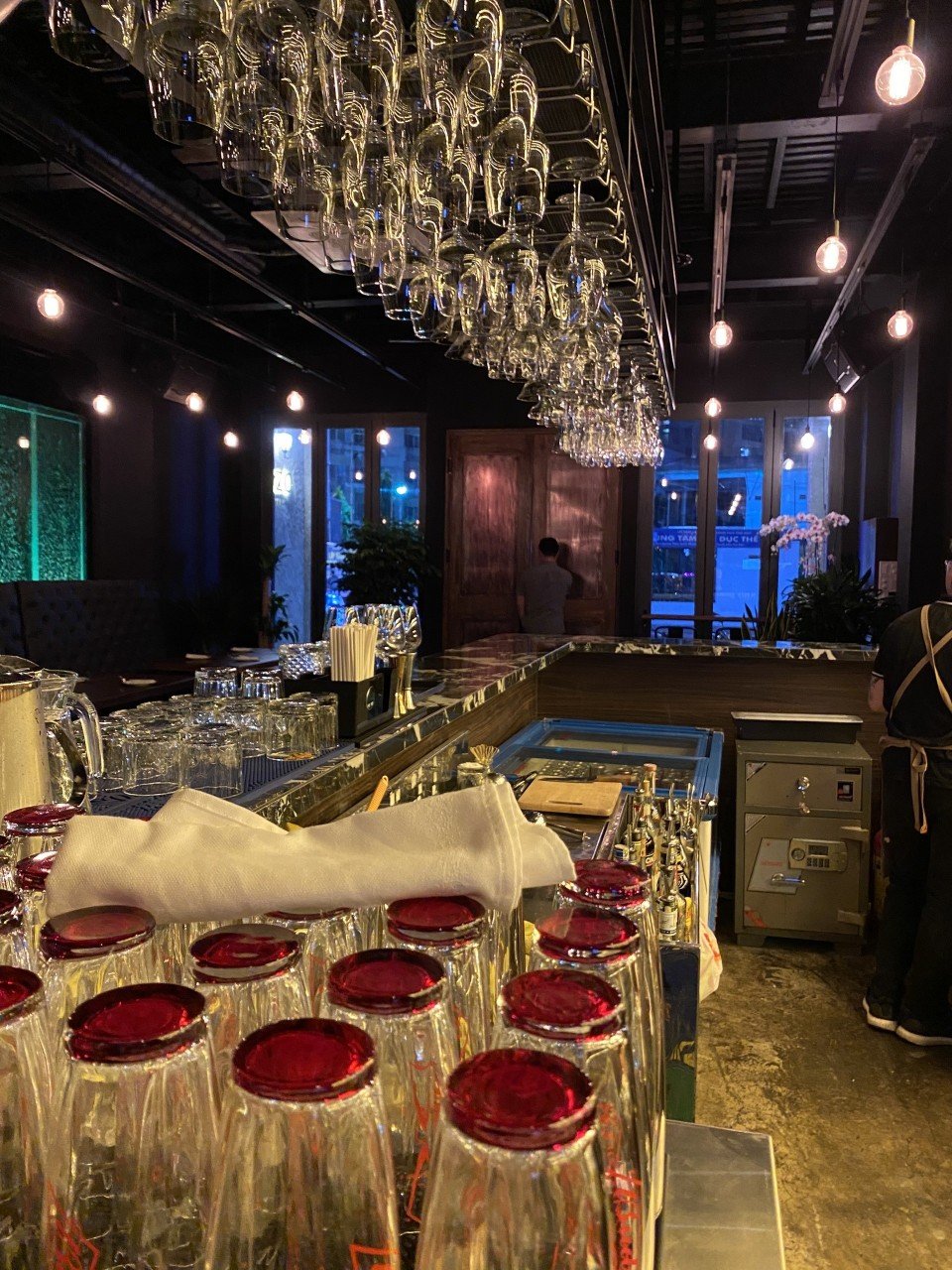 SANG QUÁN BAR CỰC KỲ TÂM HUYẾT THẢO ĐIỀN QUẬN 2