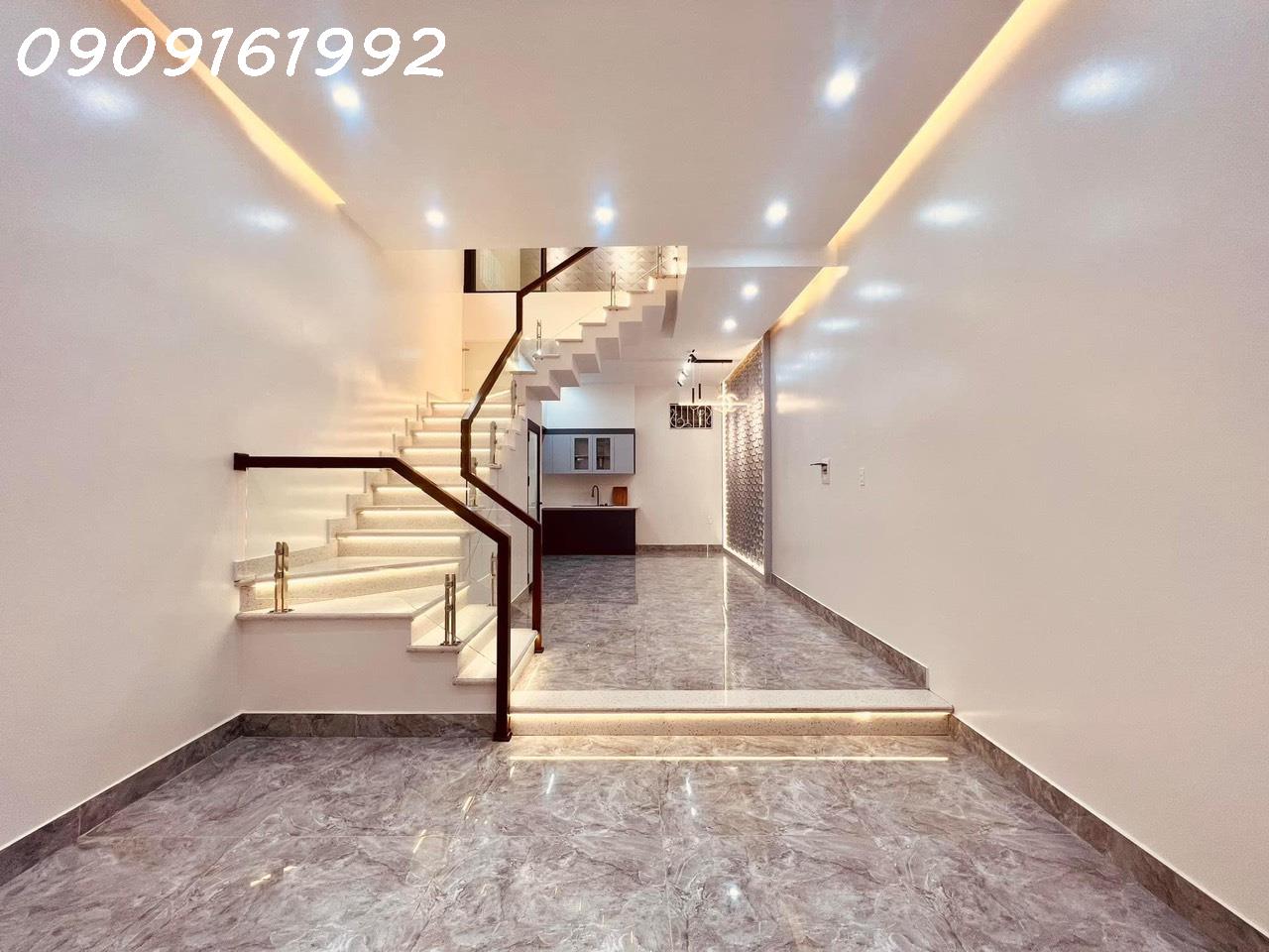 Nhà 4 tầng xây mới tinh tại CHU VĂN AN ngay sân vận động Lạch Tray