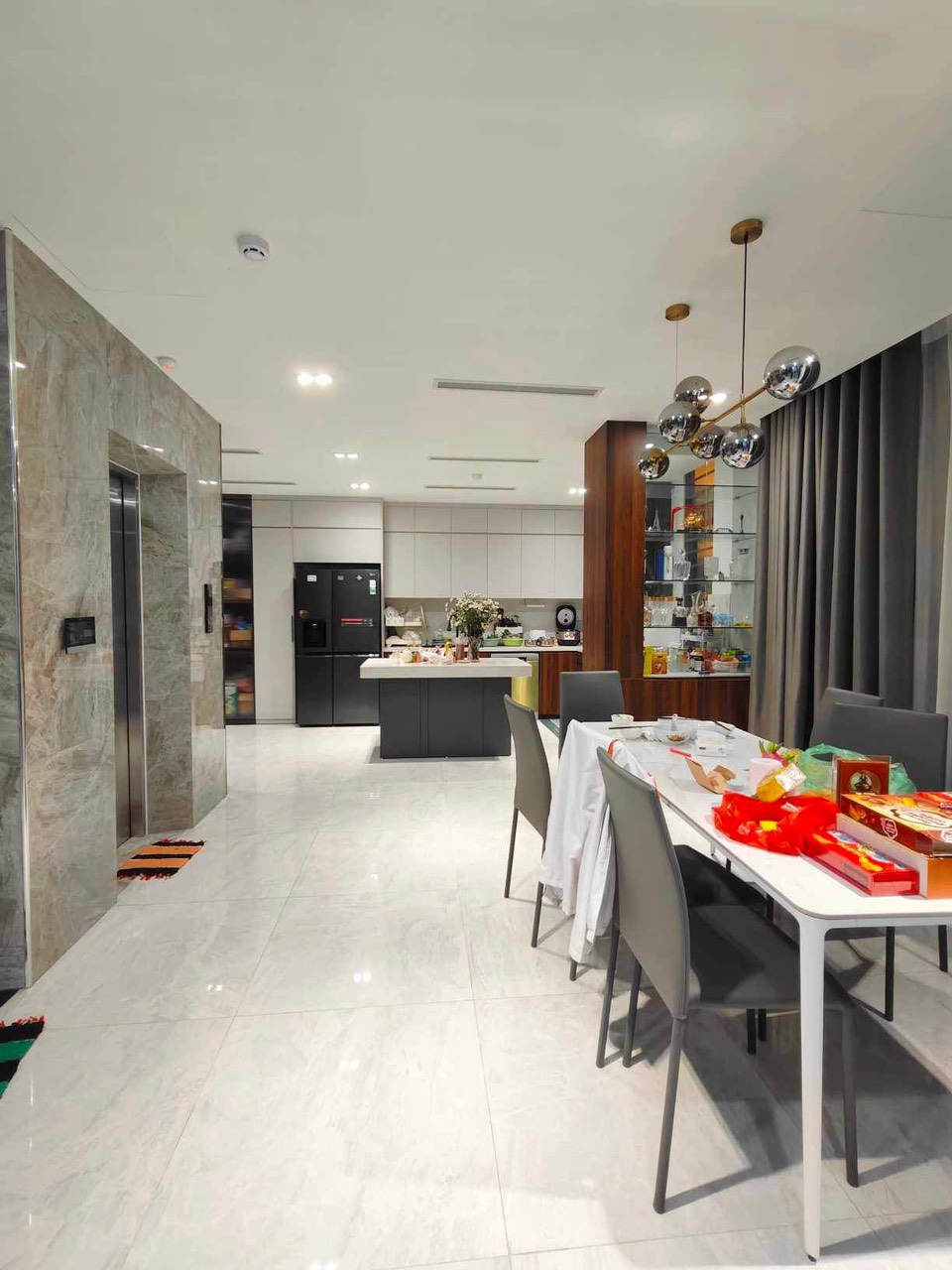 Bán nhà Trung Tâm Cầu Giấy - 67m x 5T - Thang Máy - Kinh Doanh - Nhỉnh 16 tỷ