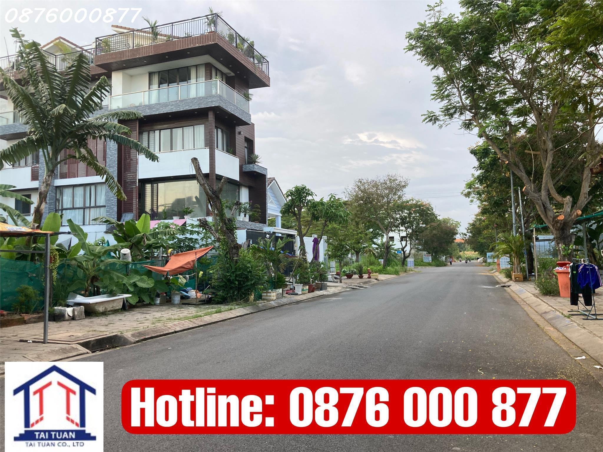 Bán đất biệt thự 250m2 kế Sadeco Phước Kiển Nhà Bè. DT 10mx25m, MT đường 20m. Sổ hồng công chứng ngay