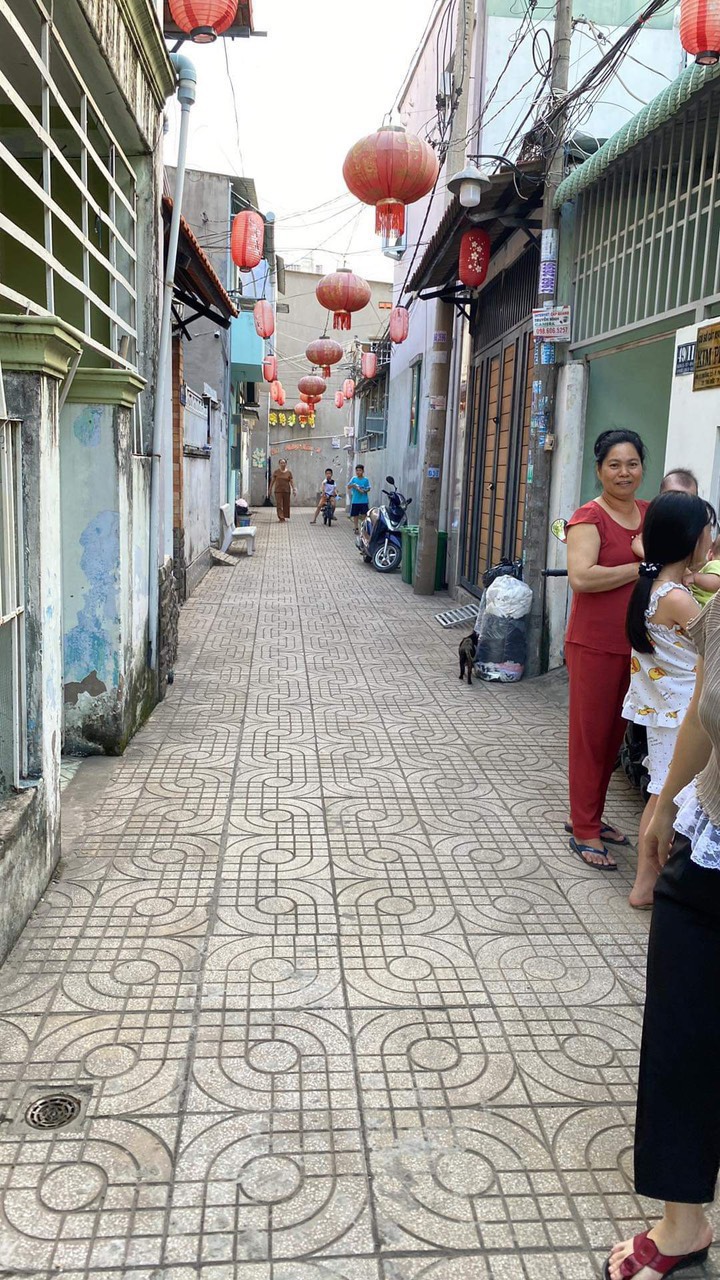 Nhà 1/ đường 475 phước long B, diện tích 50m cấp 4 giá tốt