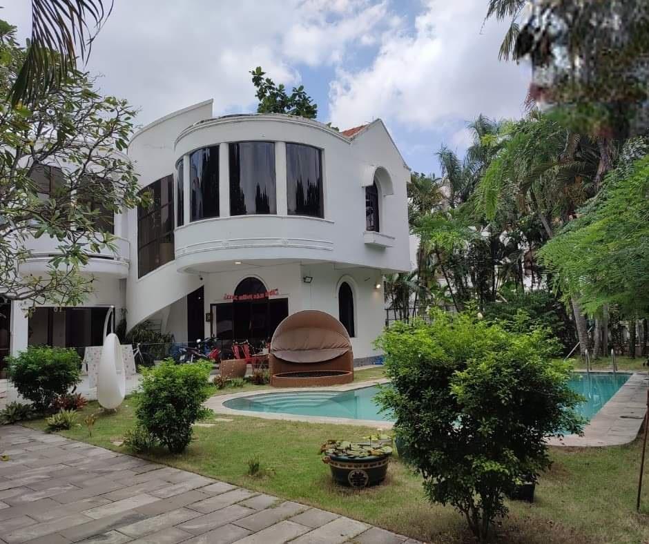 VILA SÂN VƯỜN THẢO ĐIỀN CỰC KỲ ĐẸP 700M2