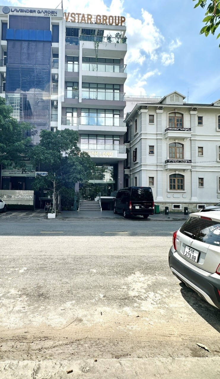 MẶT TIỀN ĐẢO KIM CƯƠNG -UBND Q2-BUILDING 8 TẦNG-5X22-ngộp bank 20 ty bán chỉ 28t, bank định giá 34ty- sàn 636m, khu tương lai vòng xoay an phú