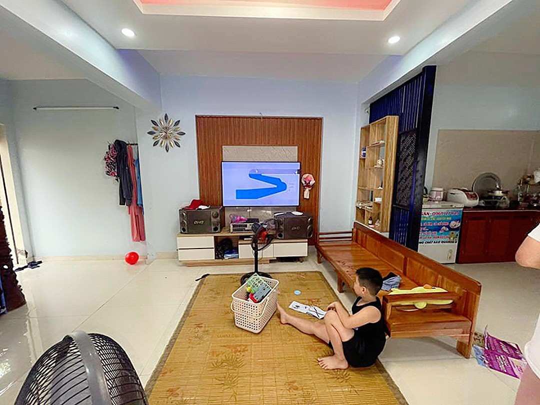 Bán nhà Thiên Lôi gần ngay ngã 4 Phúc Tăng, 45m 2 tầng GIÁ 1.84 tỉ, ngõ nông