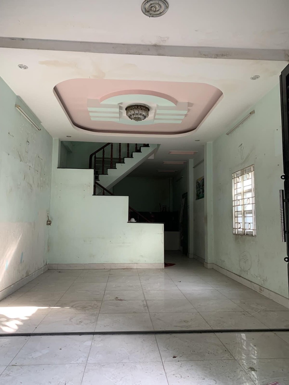 Bán gấp MTKD ngay Gò Dầu quận Tân Phú dtcn 80m2 -2 tang hơn 4 tỷ TL CC