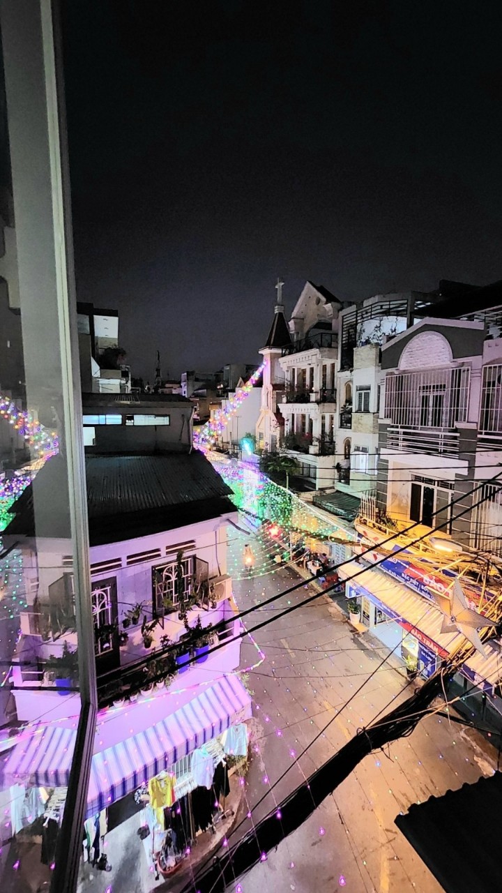 Xây nhà mới bán nhà đường Nguyễn Thị Huê Bà Điểm nhà 4 tầng 100m2 chỉ 5.9 tỷ