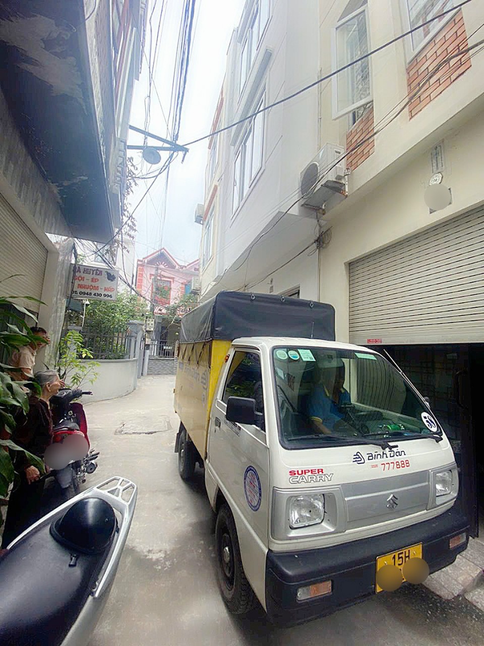 Bán nhà Xóm Trung - Văn Cao, diện tích 40m 3 tầng GIÁ 2.05 tỉ ô.tô tận cửa