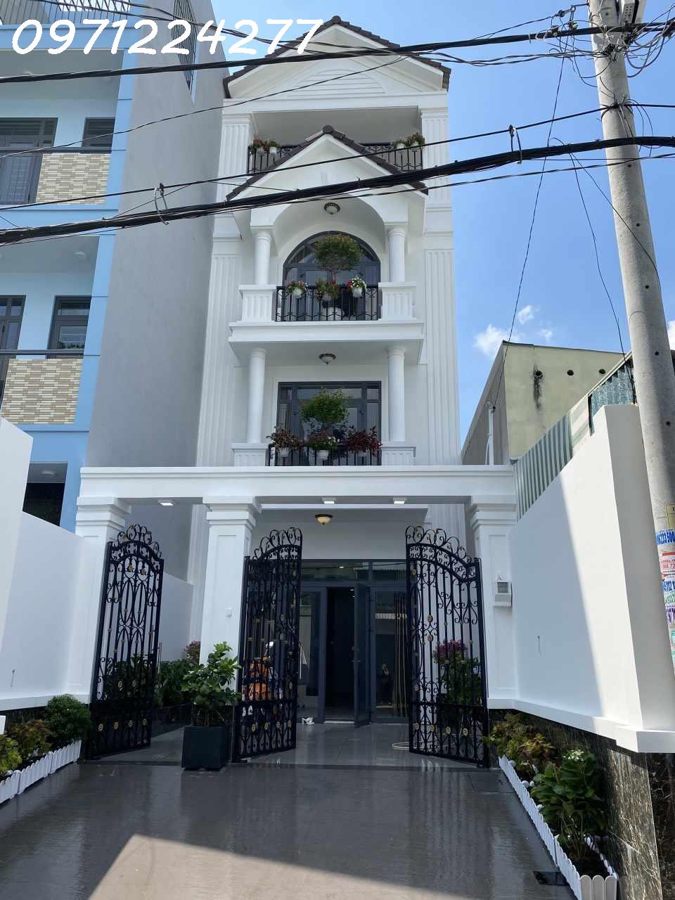 CẦN BÁN NHÀ PHƯỚC LONG B - THỦ ĐỨC 120M2 [ 5.4 X 23 ] 4 TẦNG -4PN - 4WC GIÁ CHỈ 8.2 TỶ - HẺM XE HƠI NHÀ HOÀN CÔNG -