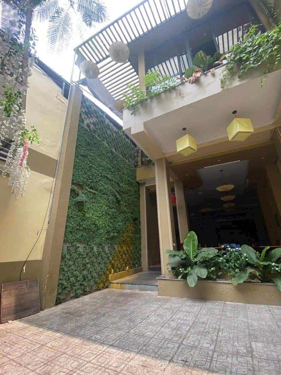 [HẠ GIÁ CUỐI NĂM] Bán nhà mặt tiền đường Hồng Bàng, TP. Nha Trang. Giá chỉ 130 triệu/m2