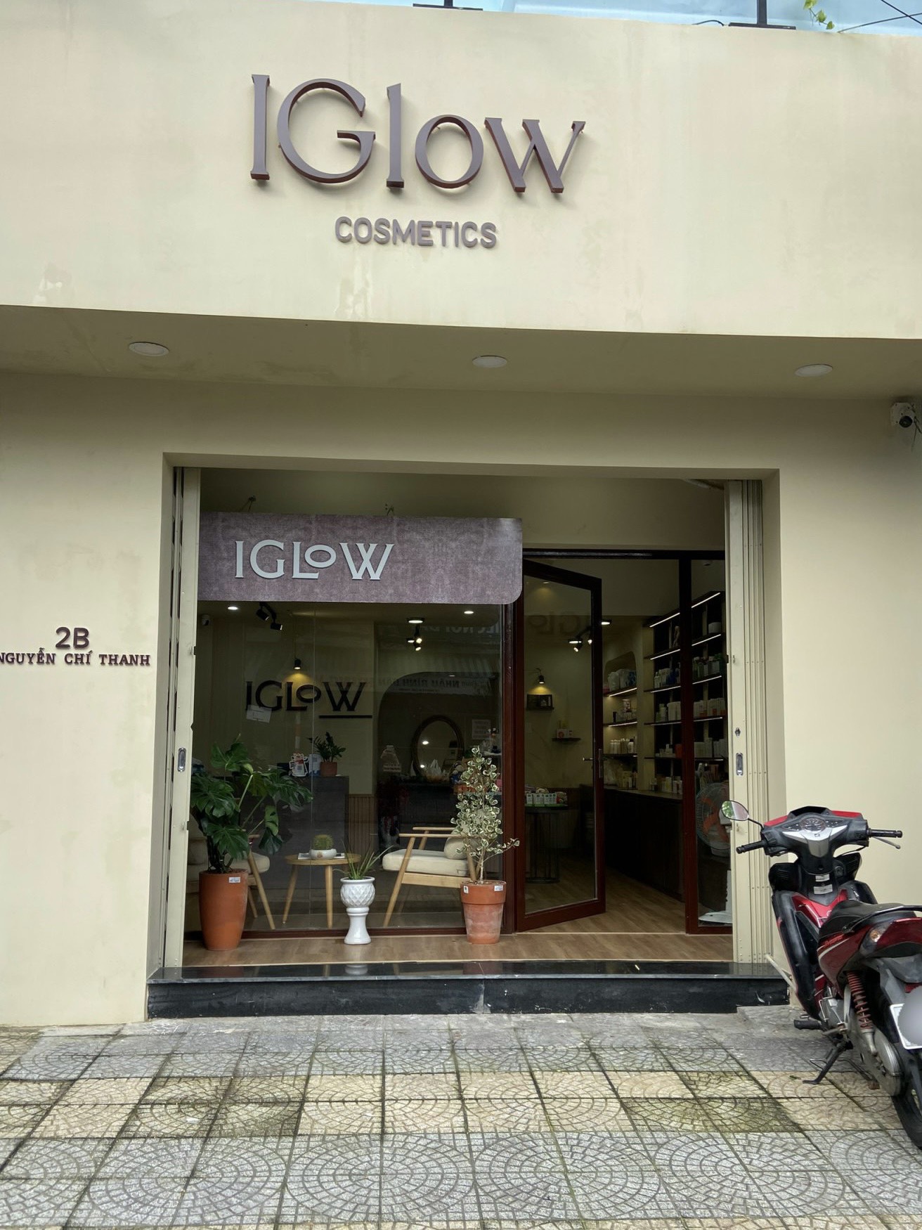 CẦN SANG TIỆM MỸ PHẪM XINH XINH – Nguyễn Chí Thanh, Đà Nẵng, Tel : 0763124180