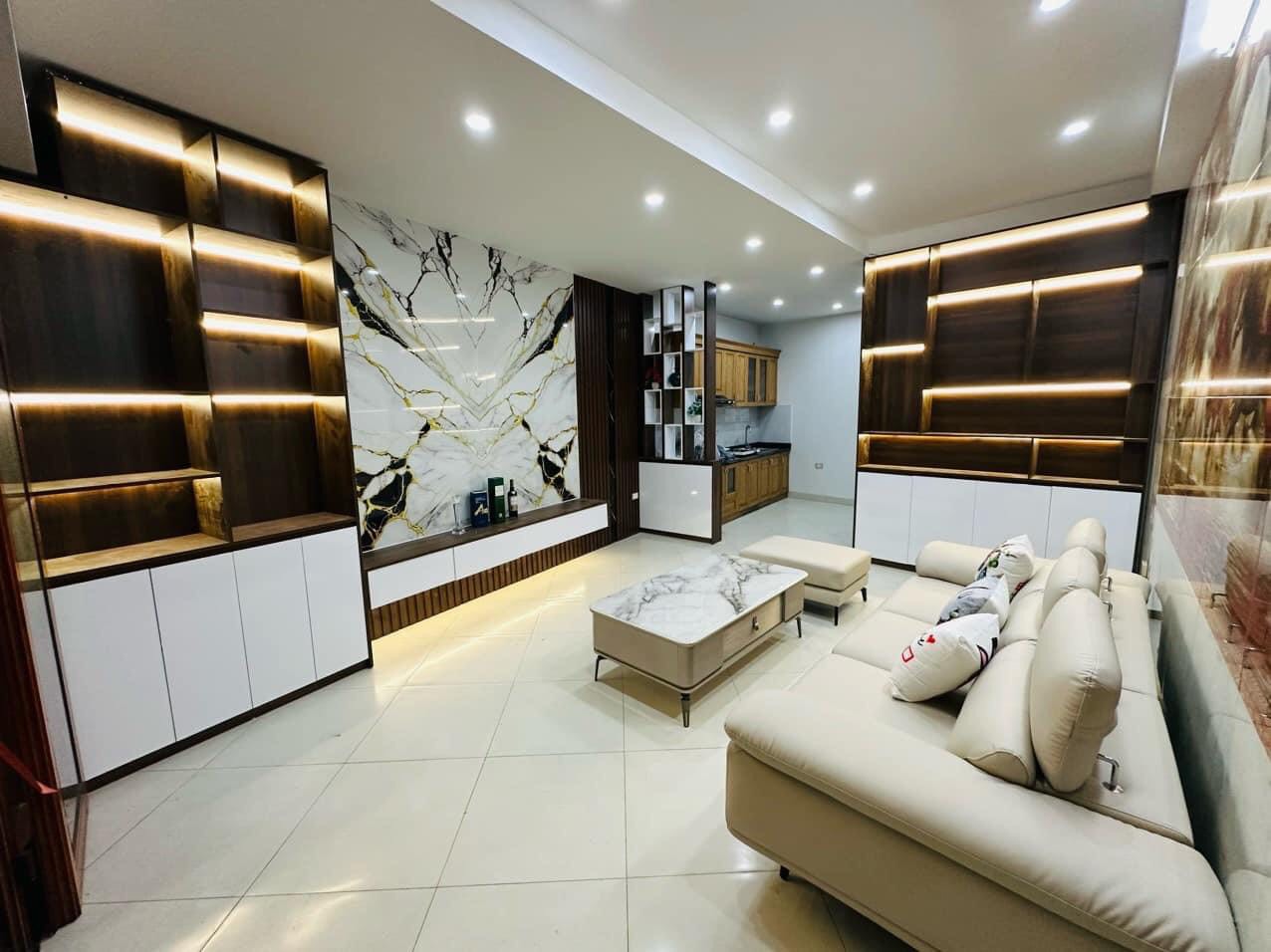 GẤP NHÀ 6T NGÕ 260 CẦU GIẤY, OTO ĐỖ, 40M, MT 4,1M, NỞ HẬU, 2 THOÁNG, FULL ĐỒ, CHÀO 5,9 TỶ