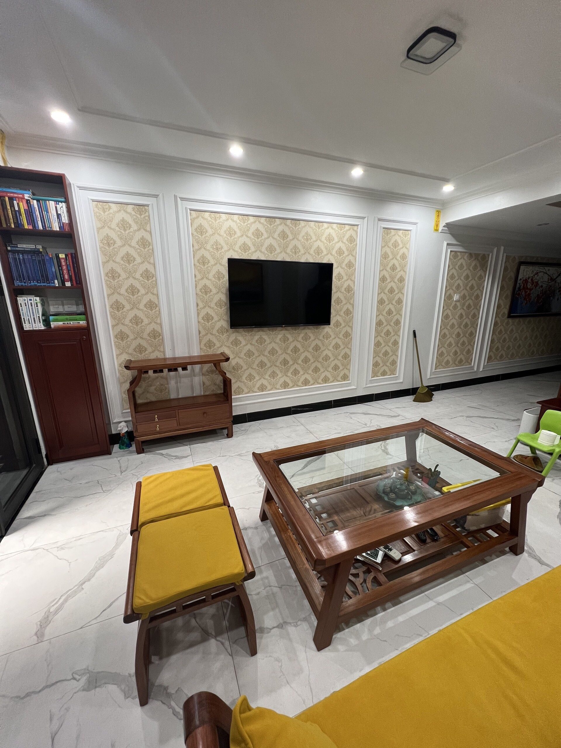 Bán nhà 30m 6T thang máy Bồ Đề, Long Biên , oto ,KD, nhỉnh 4,5ty .