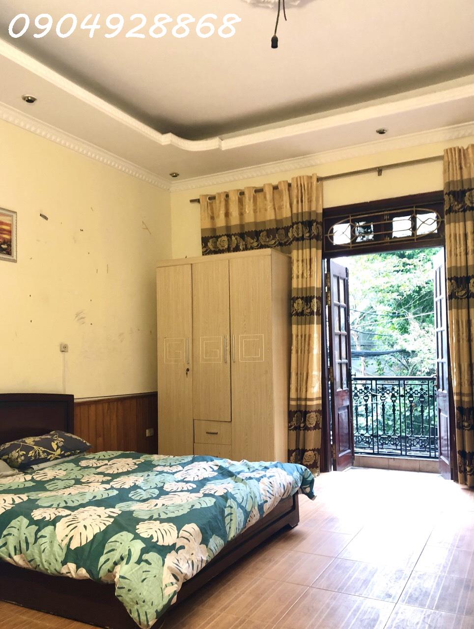 Cần cho thuê phòng ở phố Trần Quốc Vượng ( ngõ 165 Xuân Thuỷ cũ)